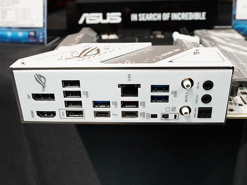 「ROG STRIX B860-G GAMING WIFI」