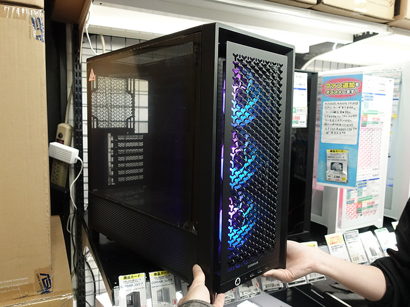 「FRAME 4000D RS ARGB Black」