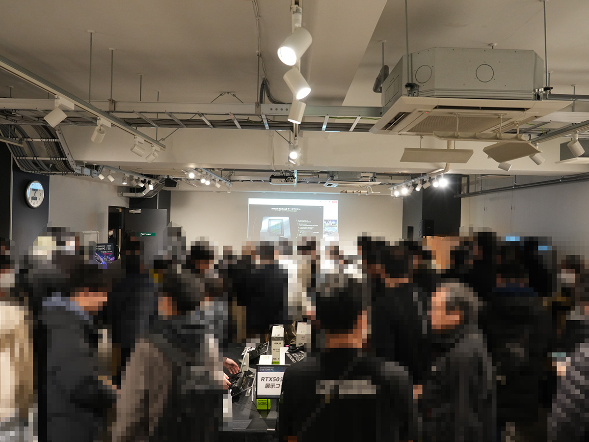 イベント当日は多くのユーザーで会場は満員に