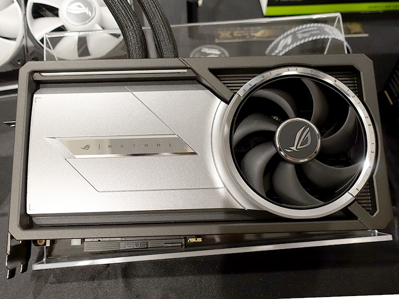 ROG-ASTRAL-LC-RTX5090-O32G-GAMING