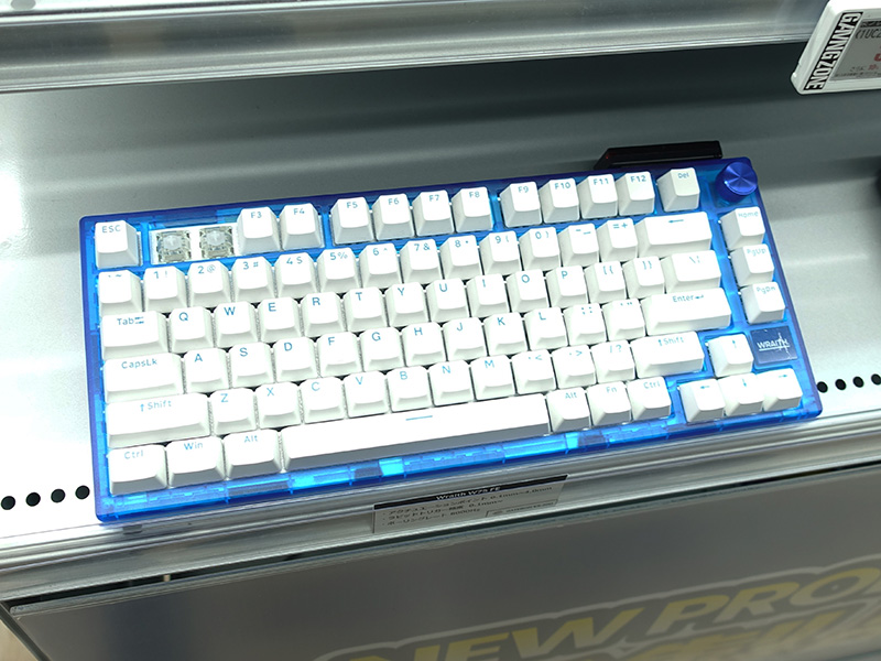 「Wraith W75 Cyber Blue」