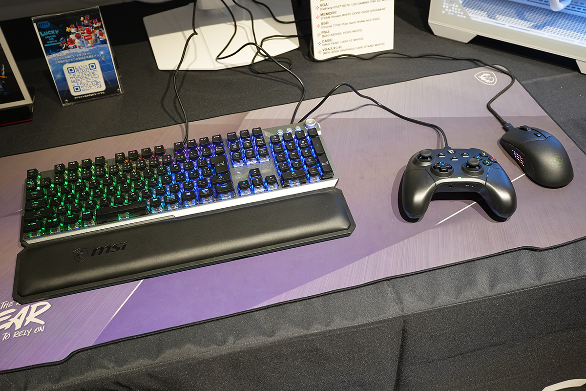 MSIのゲーミングデバイスでプレイできる状態でデモ