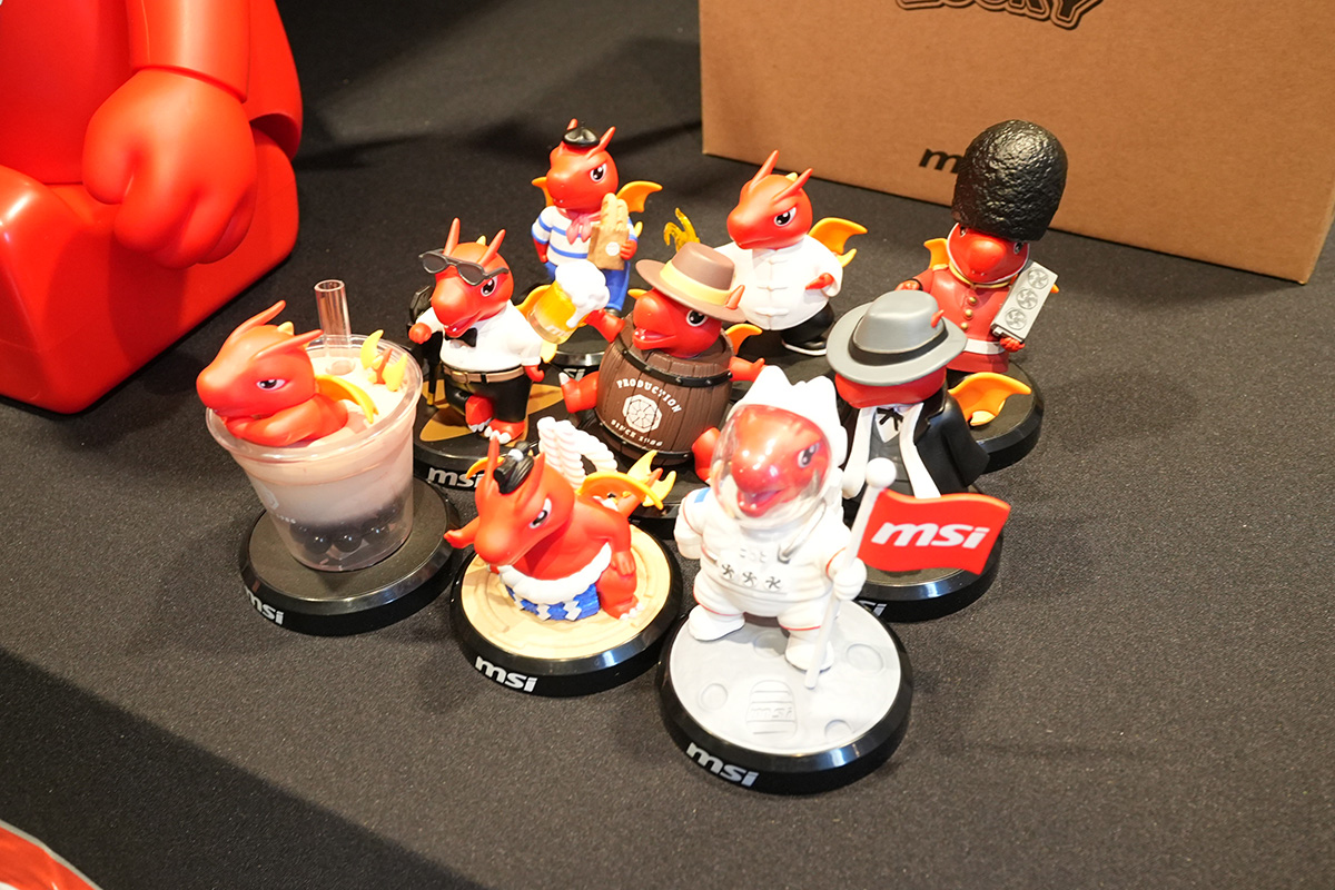 マスコットのラッキーくんの展示も