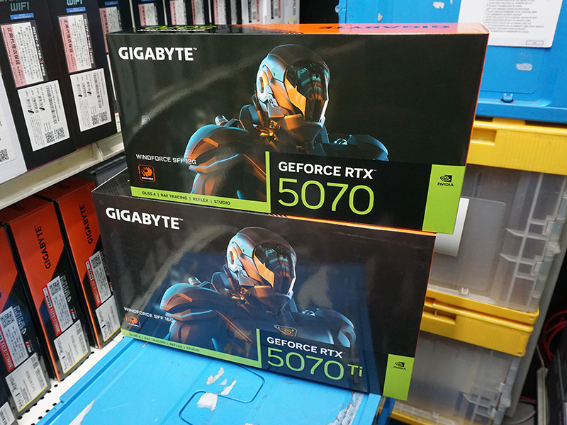 「GeForce RTX 5070 WINDFORCE SFF 12G（GV-N5070WF3-12GD）」と「GeForce RTX 5070 Ti WINDFORCE SFF 16G（GV-N507TWF3-16GD）」