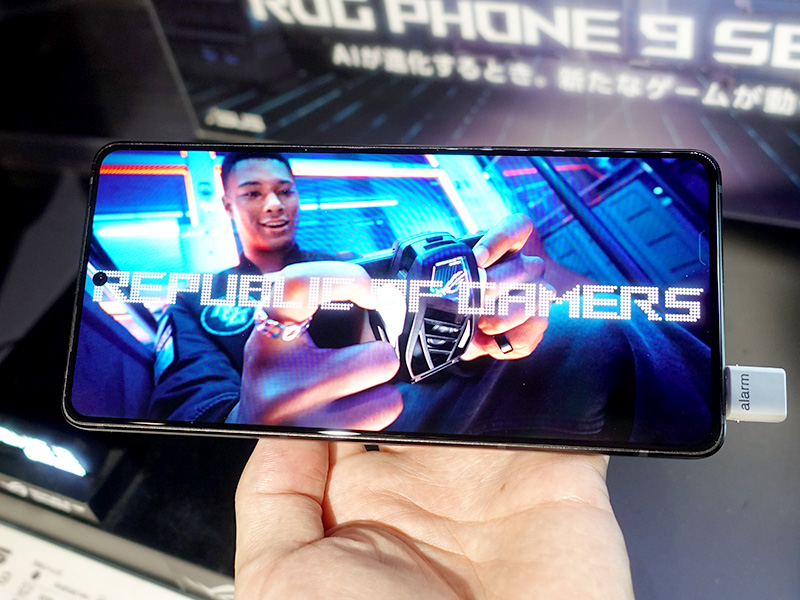 ROG Phone 9 ファントムブラック