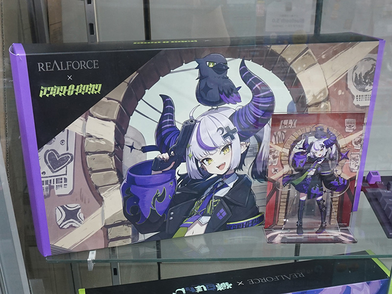 「REALFORCE×hololive GX1 Keyboard」のラプラス・ダークネスモデル