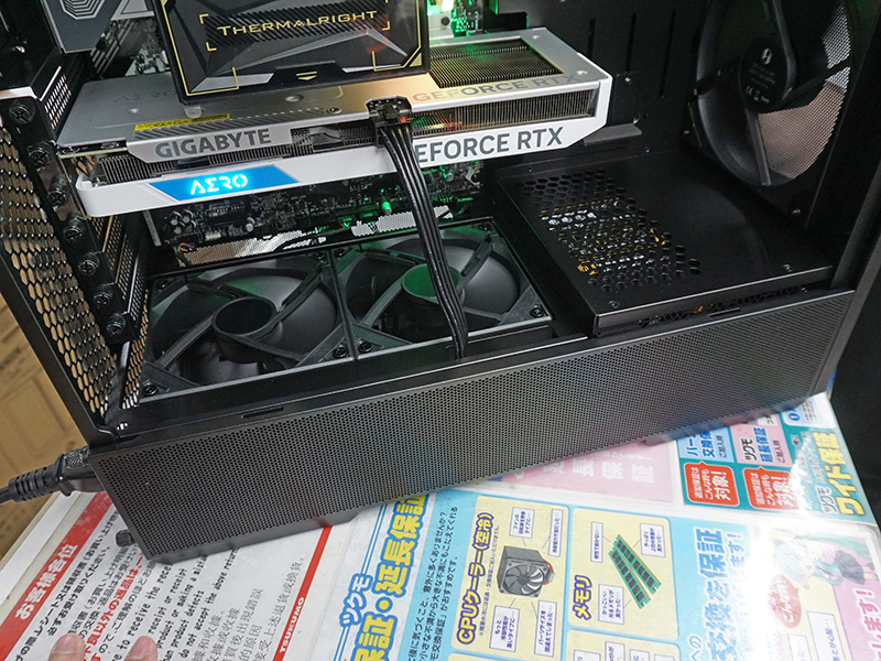 各種PCパーツを組み込んだ状態