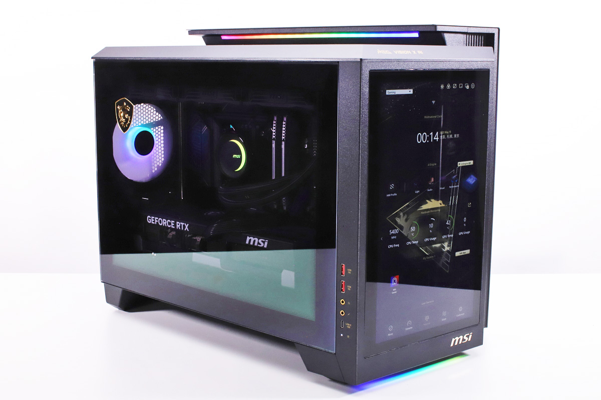 ユーザーは発光パターンの選択やカスタマイズが可能、パーツやケースのLEDをオフにして液晶パネルだけを目立たせるといったこともできる