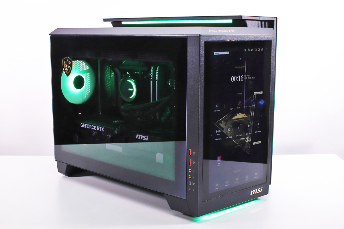 ユーザーは発光パターンの選択やカスタマイズが可能、パーツやケースのLEDをオフにして液晶パネルだけを目立たせるといったこともできる