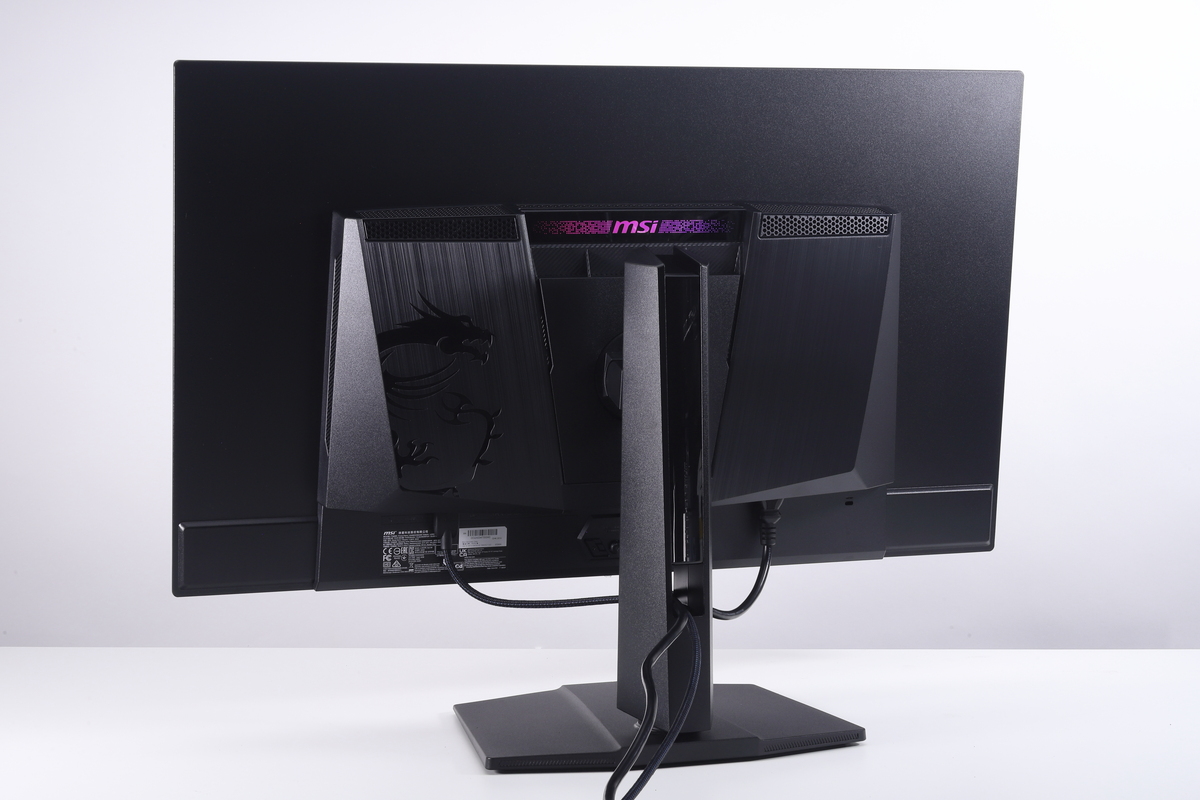 テストにはQD-OLEDパネルを採用する4K/240Hz対応ゲーミングモニター「MPG 321URX QD-OLED」を用意、ハイエンドゲーミングモニターとの組み合わせに相応しい性能があるのか確認してみた