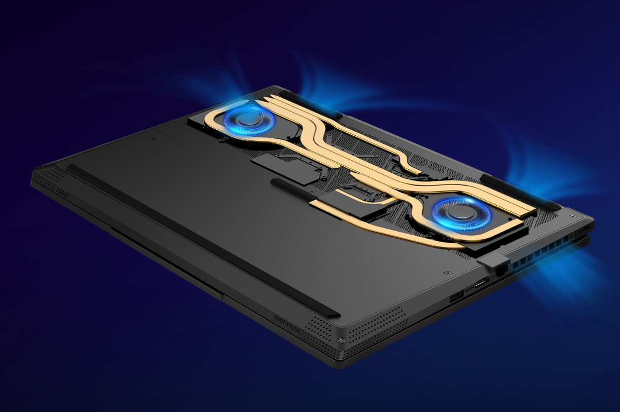 本体底面。面積の半分に迫る領域がメッシュ加工で、内部にはCPU/GPUを冷やすためのヒートパイプとファンを組み合わせた強力な冷却機構「Cooler Boost 5」を備える(右の画像はMSIの製品情報ページより)