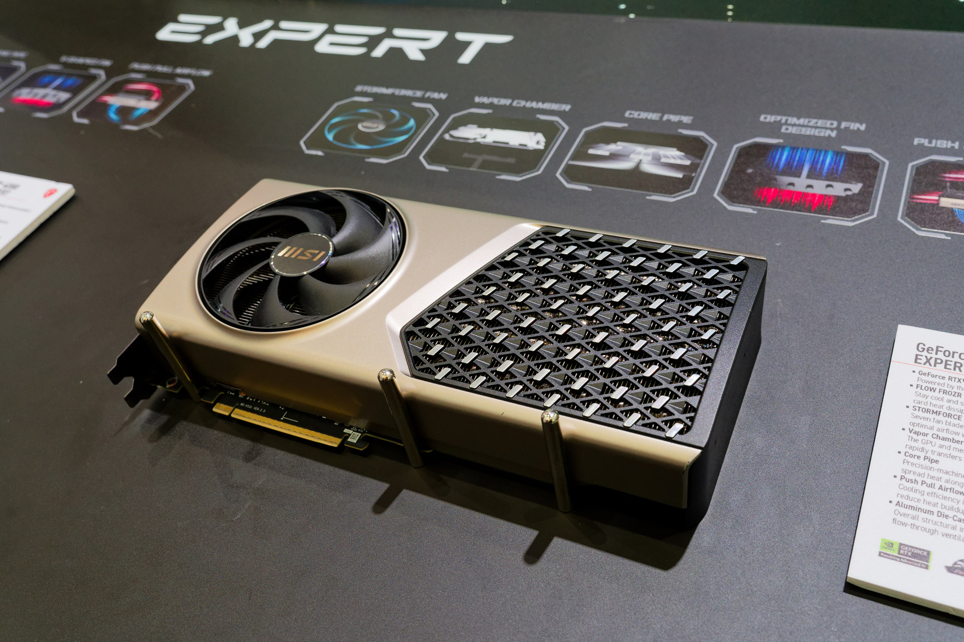 「GeForce RTX 5080 16G EXPERT OC」