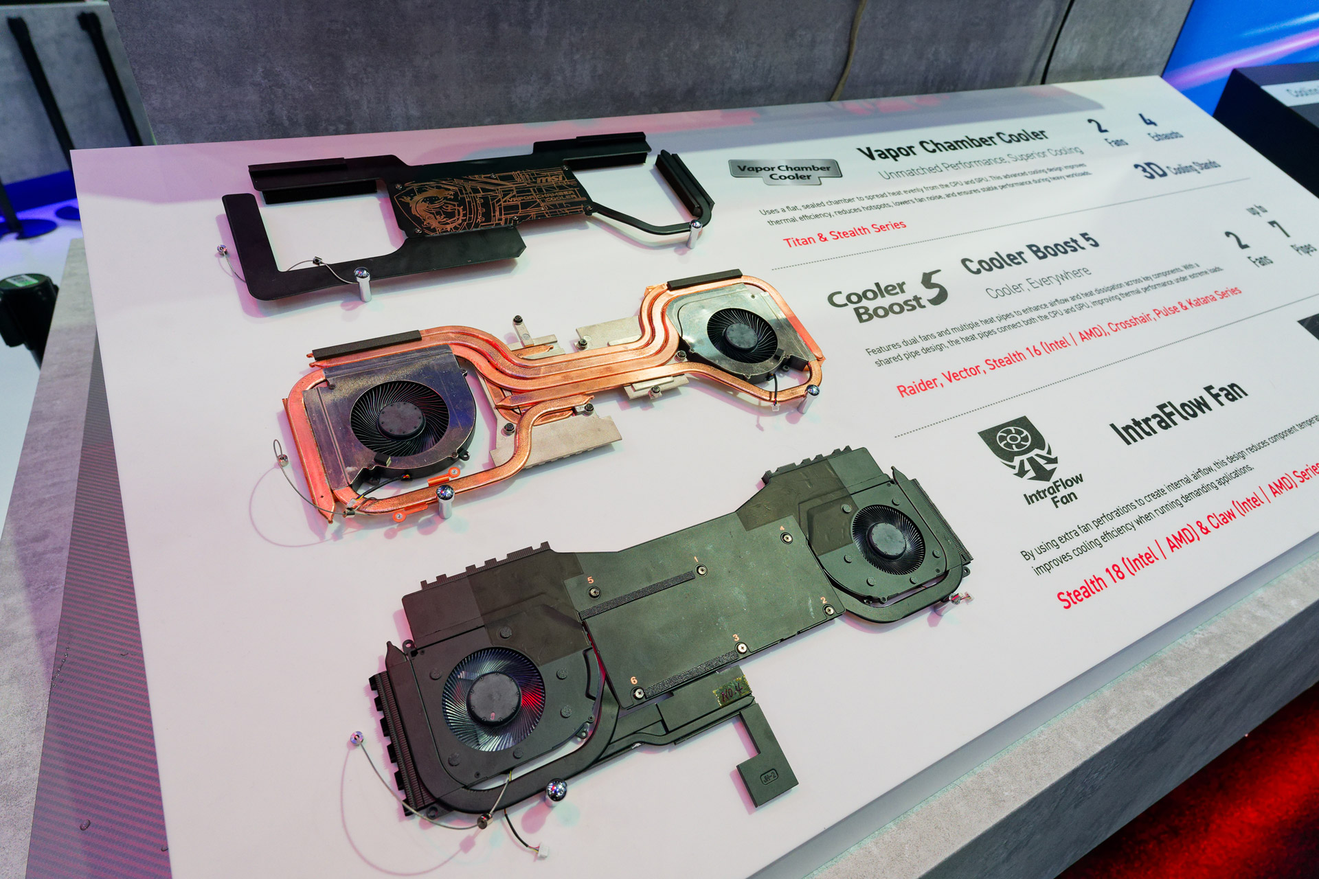 どのようなパーツでクーラーが構成されえているのかも紹介されていた