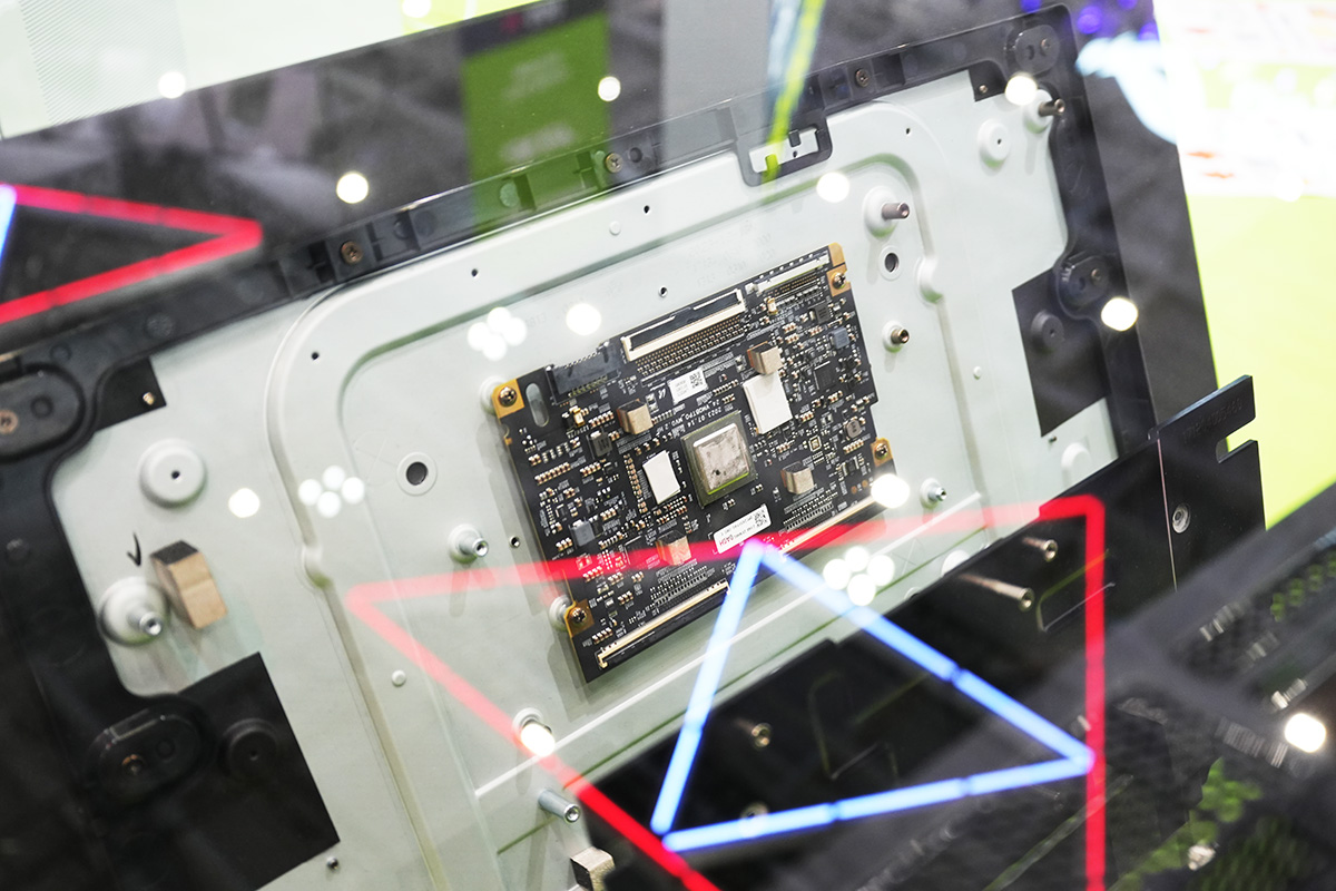 普段あまり見る機会のない内部構造の紹介が行われていた