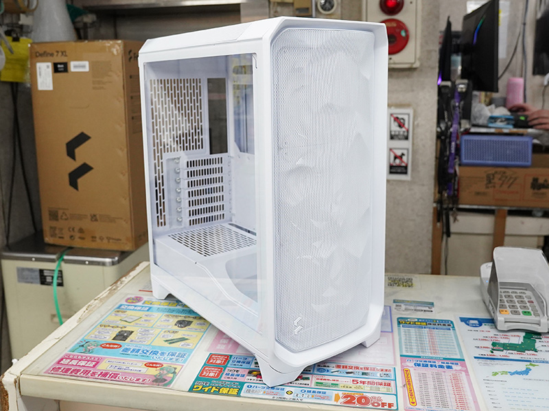 「Meshify 3 White TG Clear Tint」