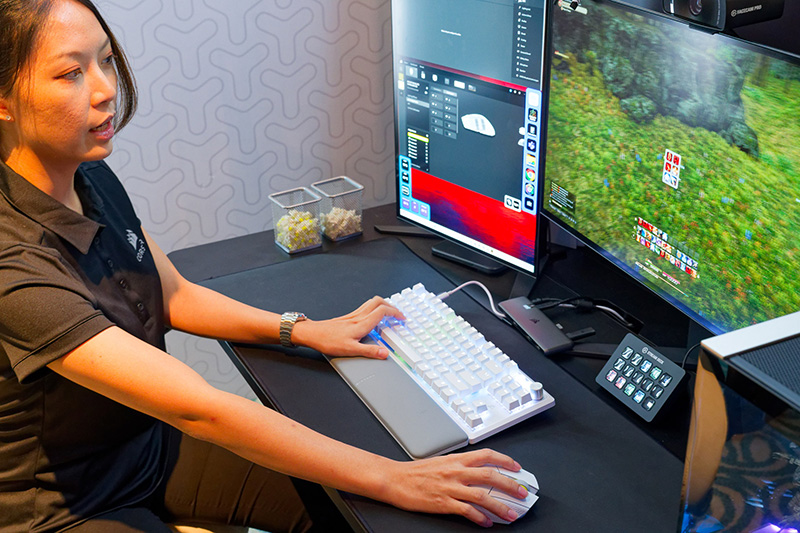 ゲーム中に素早く機能やスキルを呼び出して、発動できる