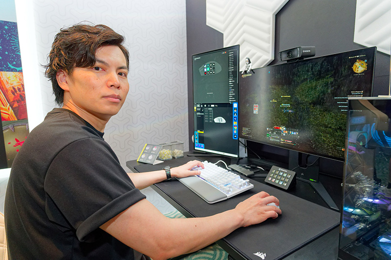 ストリーマーでありCORSAIRのブランドアンバサダーでもある、するがモンキー氏も来場。