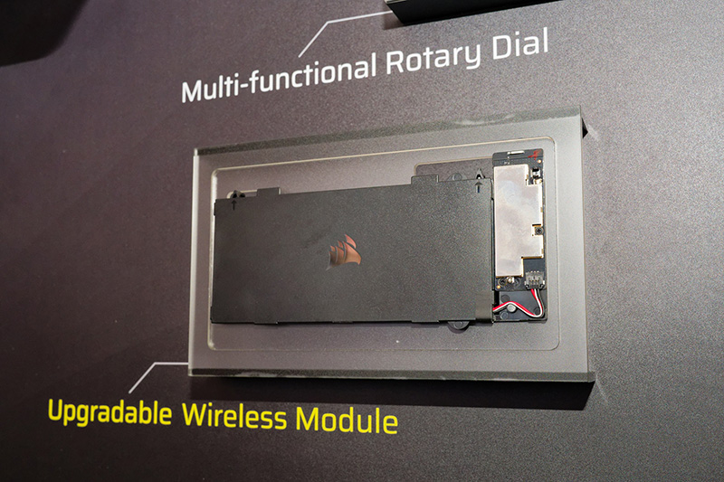 ワイヤレスキーボード化可能なモジュールも用意