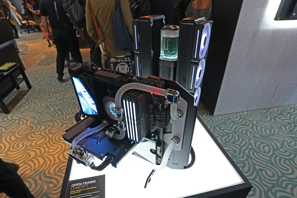 オープンフレームケースのコンセプトモデル