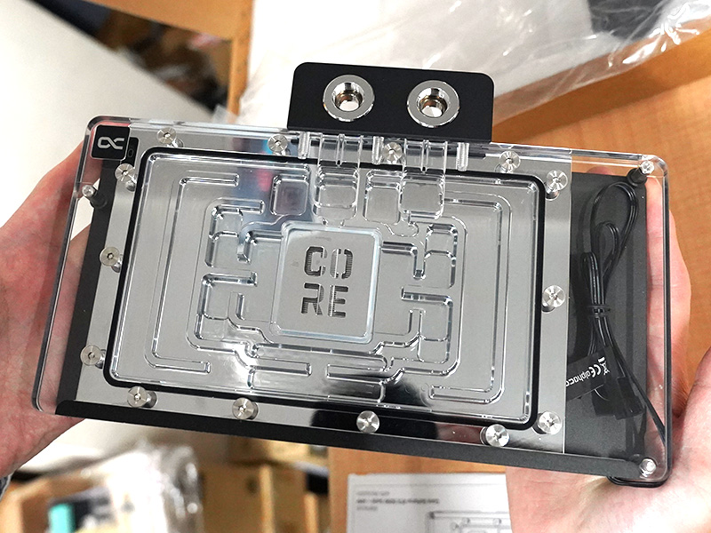 Core Geforce RTX 5090 Solid + AMP with backplate