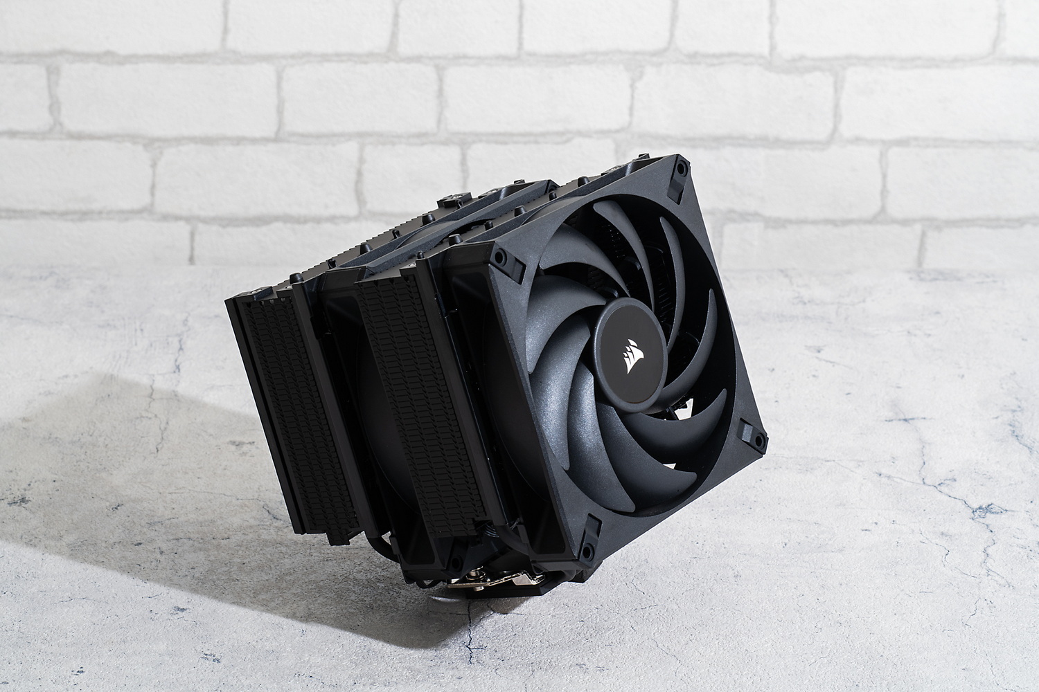 【Specification】対応CPUソケット：LGA1150/1151/1155/1156/1200/1700/1851、Socket AM4/AM5●ファン：14cm角×2(400～1,600rpm、PWM対応)●サイズ(W×H×D)：153×155×164.8mm●重量：1.59kg