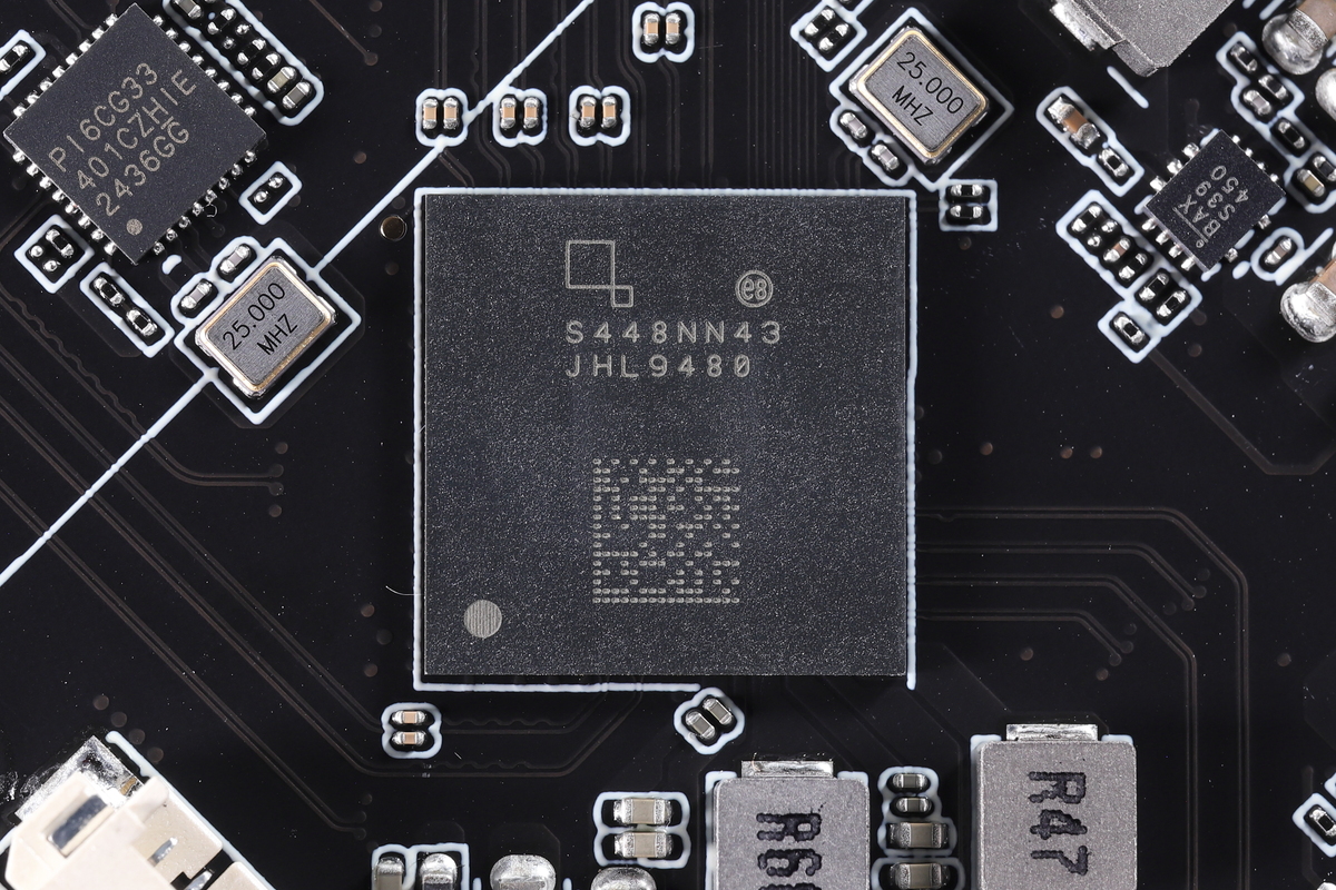 IntelのThunderbolt 5コントローラ「JHL9480」