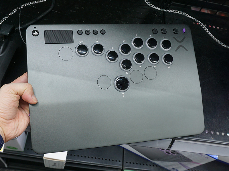 「Victrix Pro KO Fight Stick」