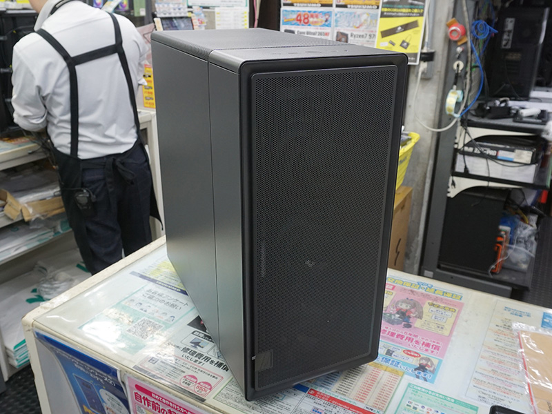 「Epoch Black Solid」