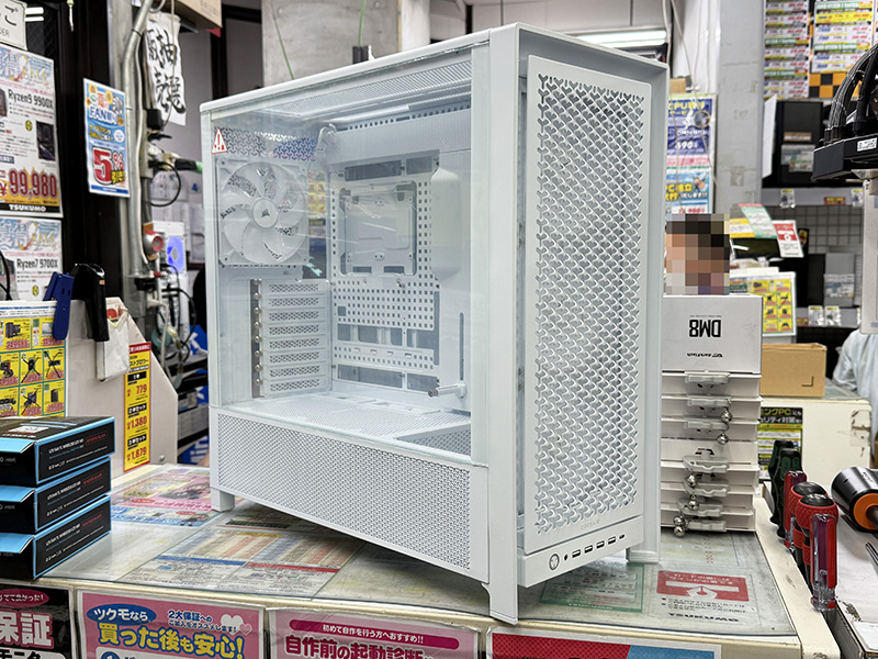 「FRAME 5000D RS ARGB White」