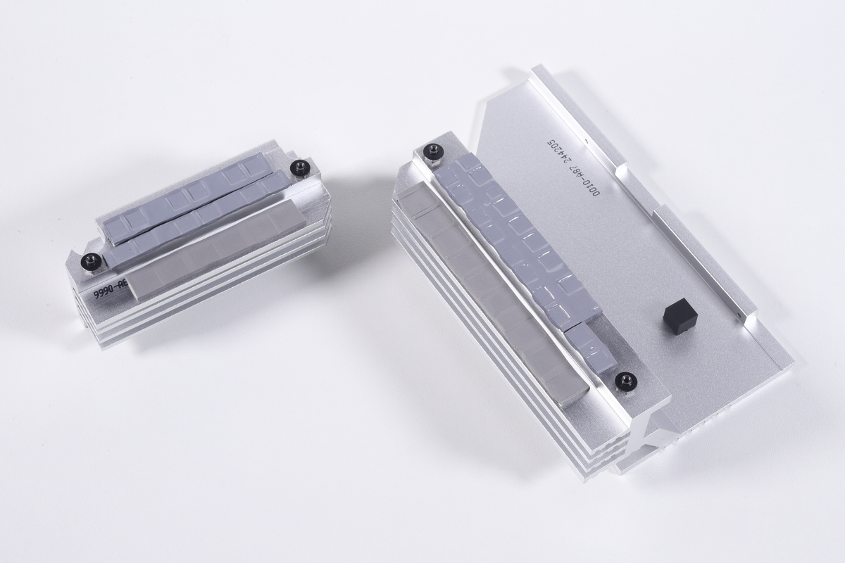 VRM用のヒートシンク