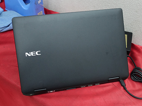 Windowsノート本体 NEC Core i5 10210Y 1.0GHz/8GB/128GB(SSD) Core i5-10210Yや8GBメモリ搭載のNEC製12.5型ノートPCが22,800円