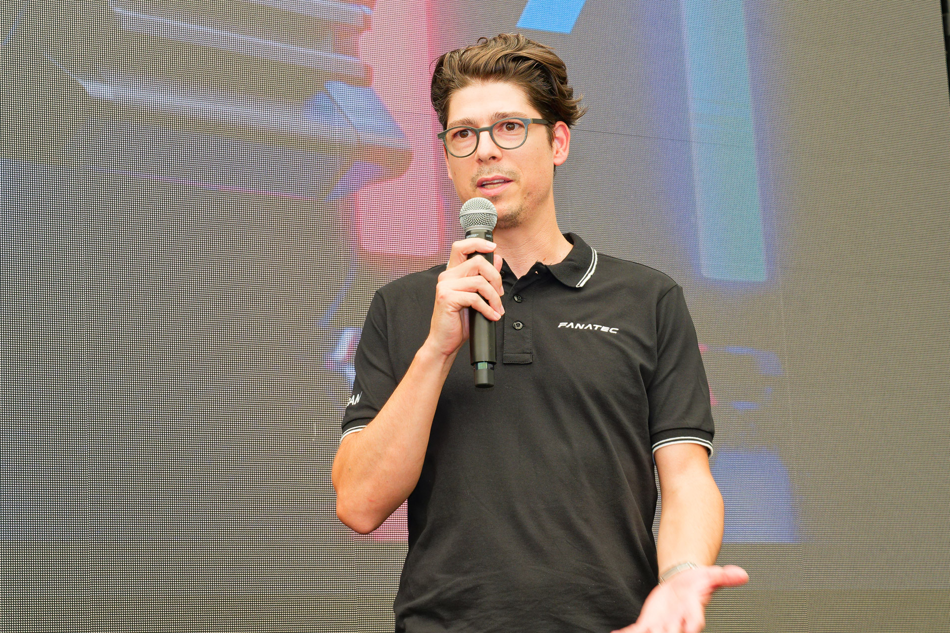 Fanatec シニアディレクターのトビアス・ステルツァー氏