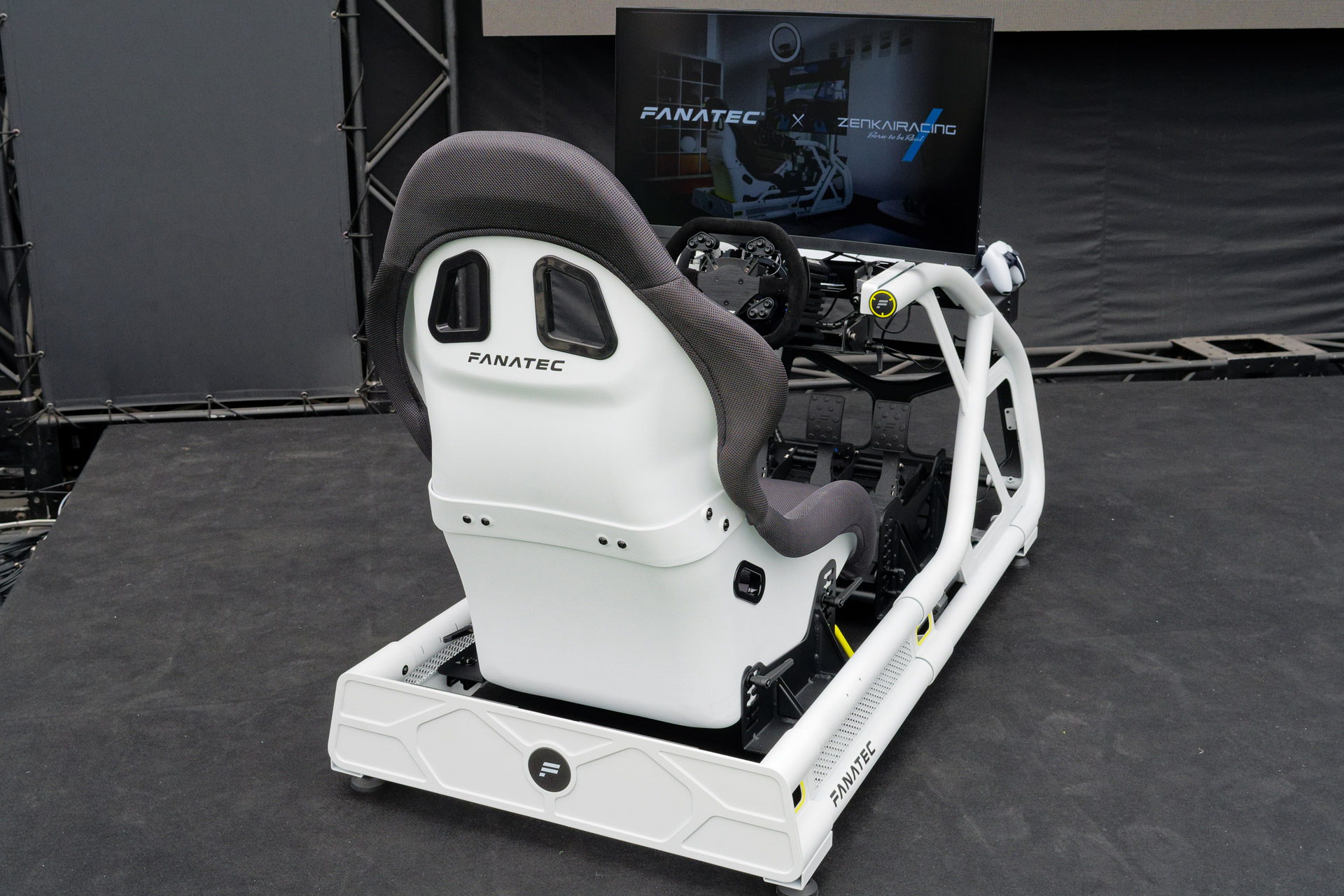 「ClubSport GT Cockpit」