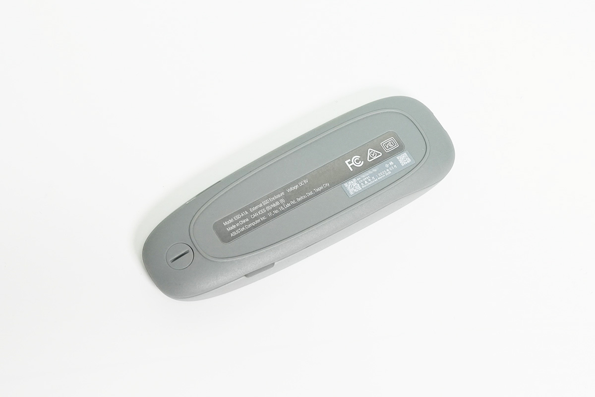 【5】ケースのカバーを元に戻し、オープナーでしっかり固定する