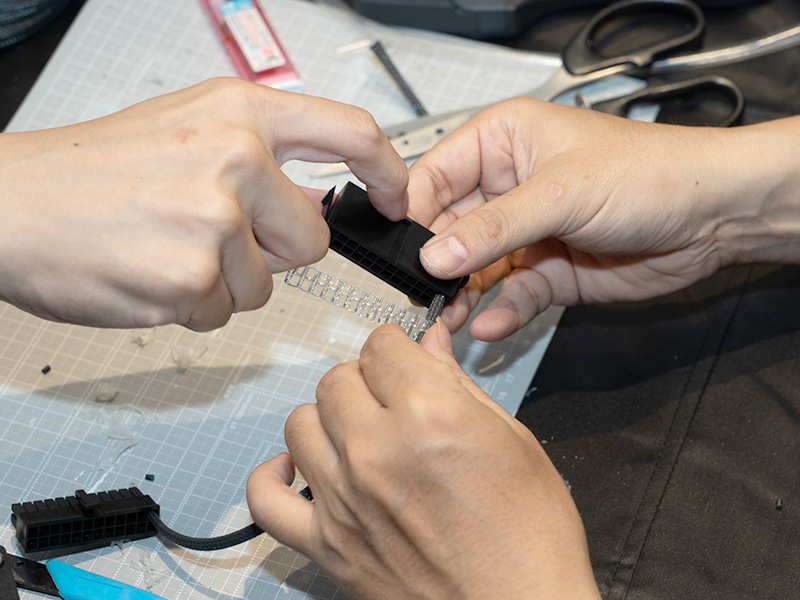 最後にコネクタへ取り付けて完了