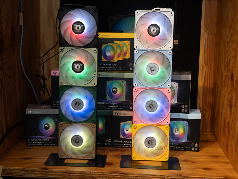 カラバリ豊富な「CT120 EX ARGB Sync」