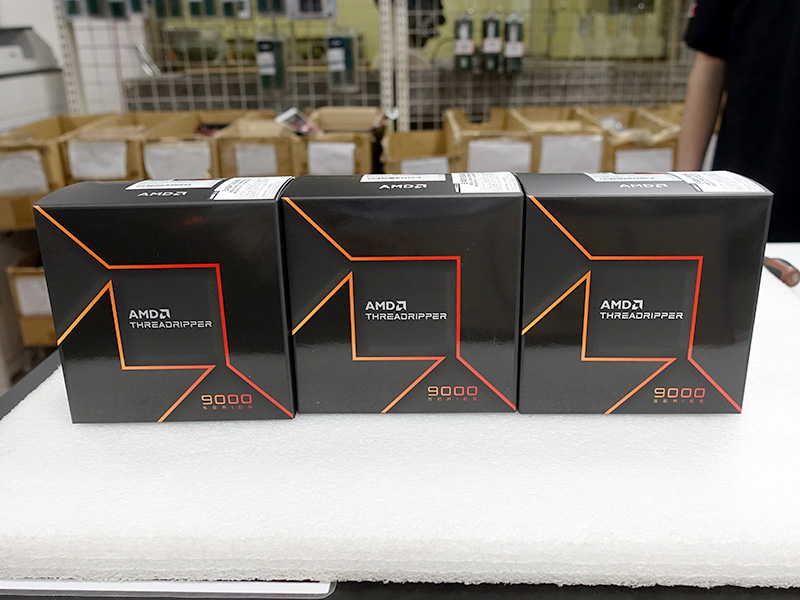 Ryzen Threadripper 9000パッケージ