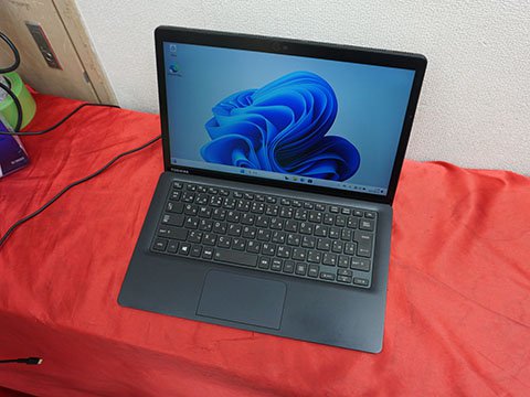 第8世代Core i5搭載の13.3型2in1「dynabook D83/DR」が22,800円