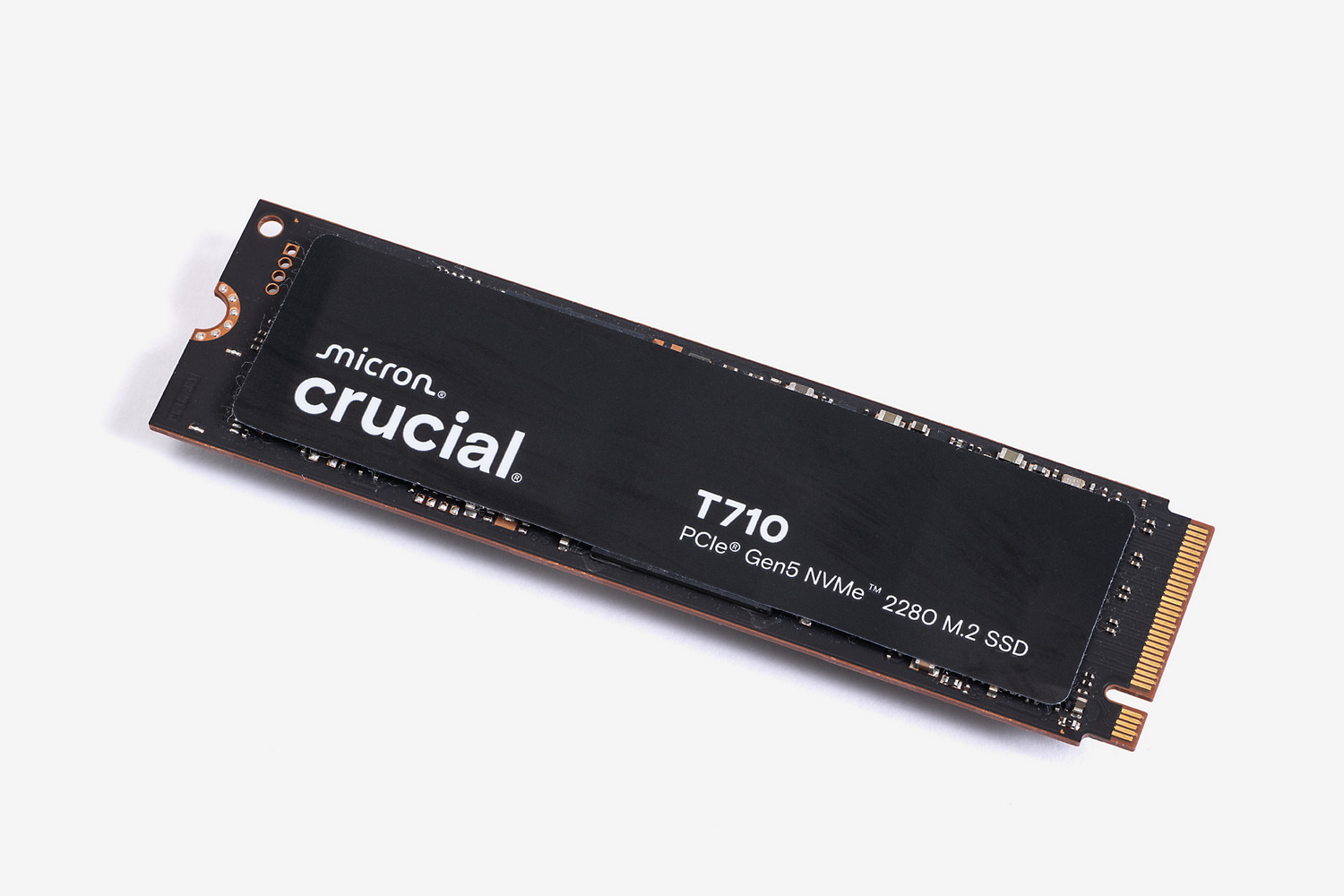MicronのCrucial T710