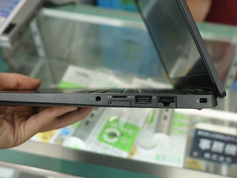 第8世代Core i5やメモリ16GB搭載のDell製13.3インチノートが