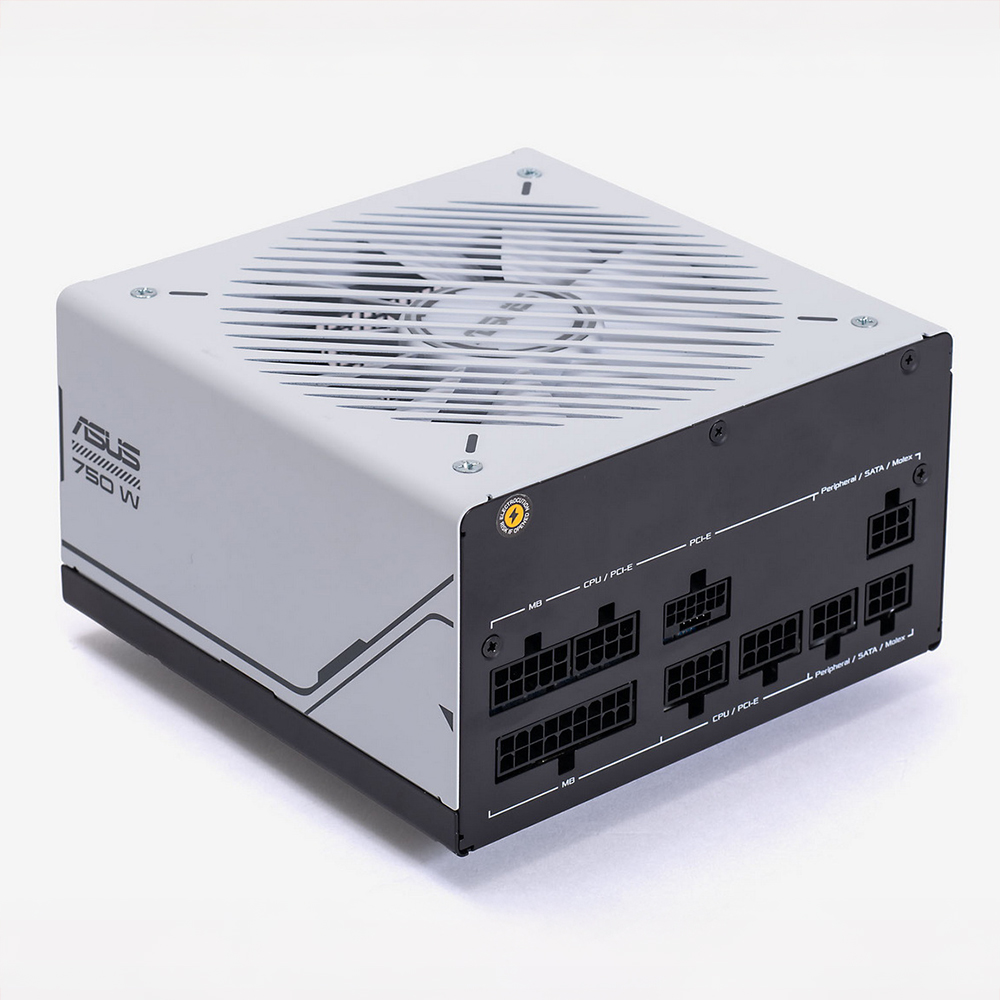 PRIMEはビデオカード、電源ユニット、CPUクーラー、PCケースが中心だ。周辺機器は多くないが、パーツの統一は十分できる