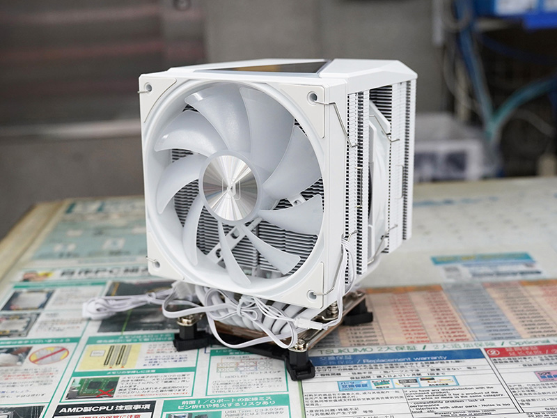 「UE2 Elite ARGB White」