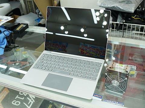 surface Laptop Go i5 1035G1 8GB 128GB美品 Core i5-1035G1搭載の「Surface Laptop Go」が29,800円！中古PC