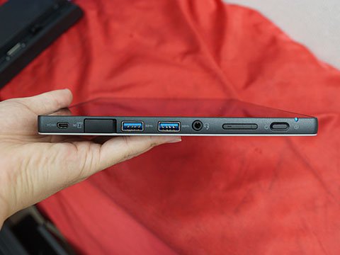 NECの10.1型Windowsタブレットが5,000円、訳あり中古PCセール