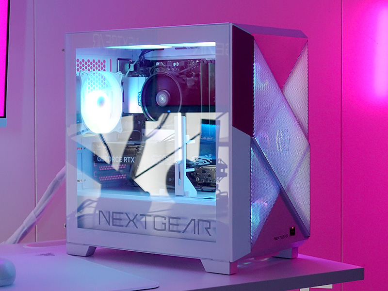 <a href="https://akiba-pc.watch.impress.co.jp/shop/at/mouse_jp.html">秋葉原ダイレクトショップ</a>にて、ゲーミングルームをイメージした展示も実施予定