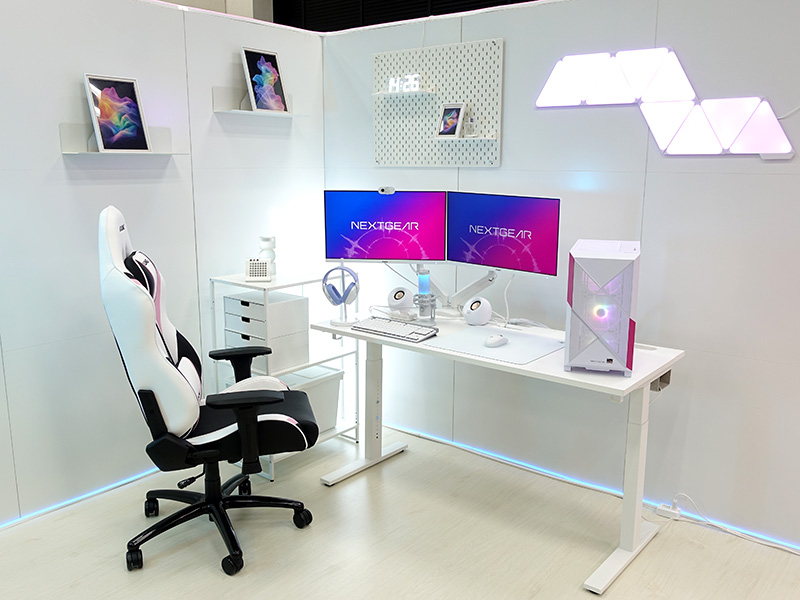 <a href="https://akiba-pc.watch.impress.co.jp/shop/at/mouse_jp.html">秋葉原ダイレクトショップ</a>にて、ゲーミングルームをイメージした展示も実施予定