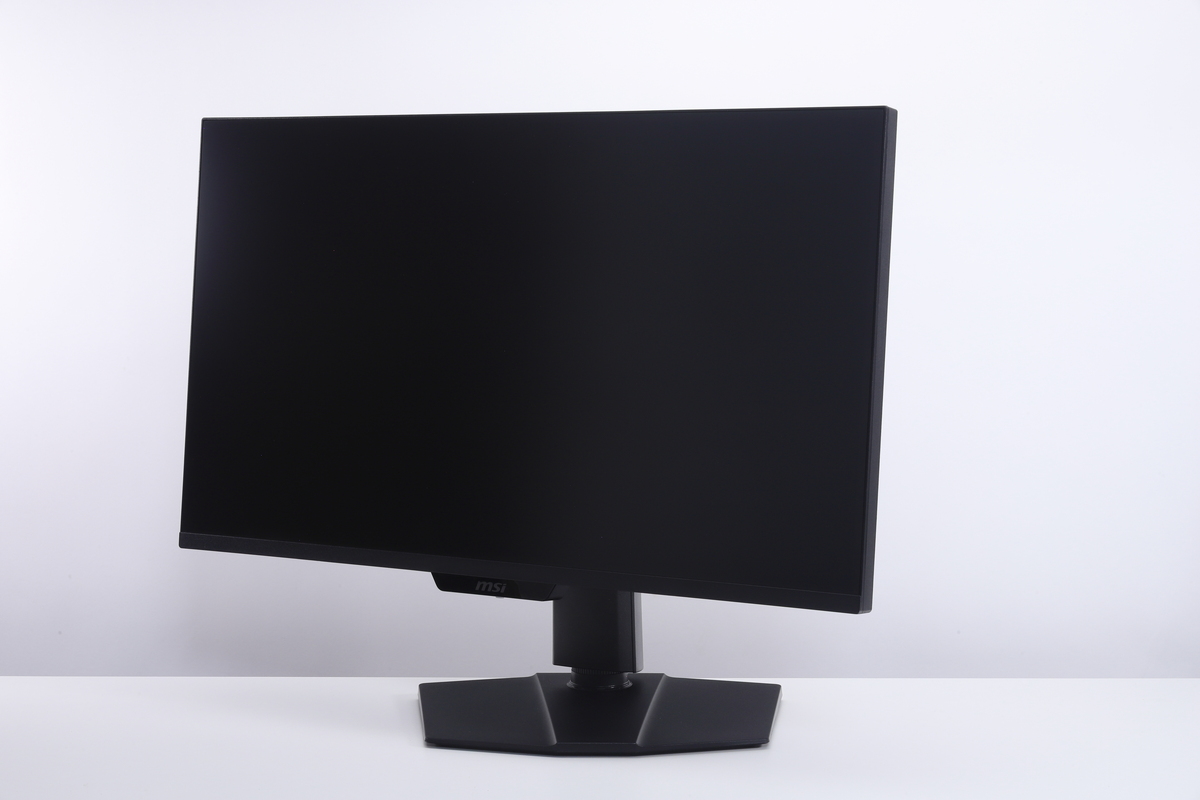 スイベル(左右角度)の調整範囲は「-30～30度」