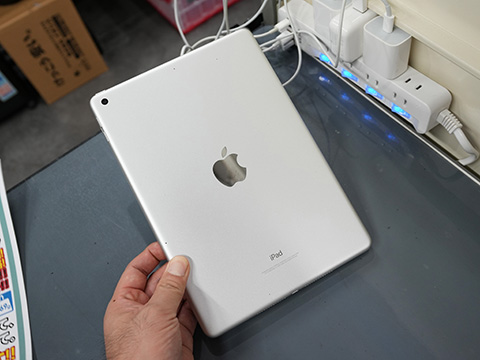 iPad 無印　第6世代　2018年発売　128GB 7年ほど屋内で使用 楽天市場】1000円OFF済み! 美品 iPad6 iPad2018モデル 32GB