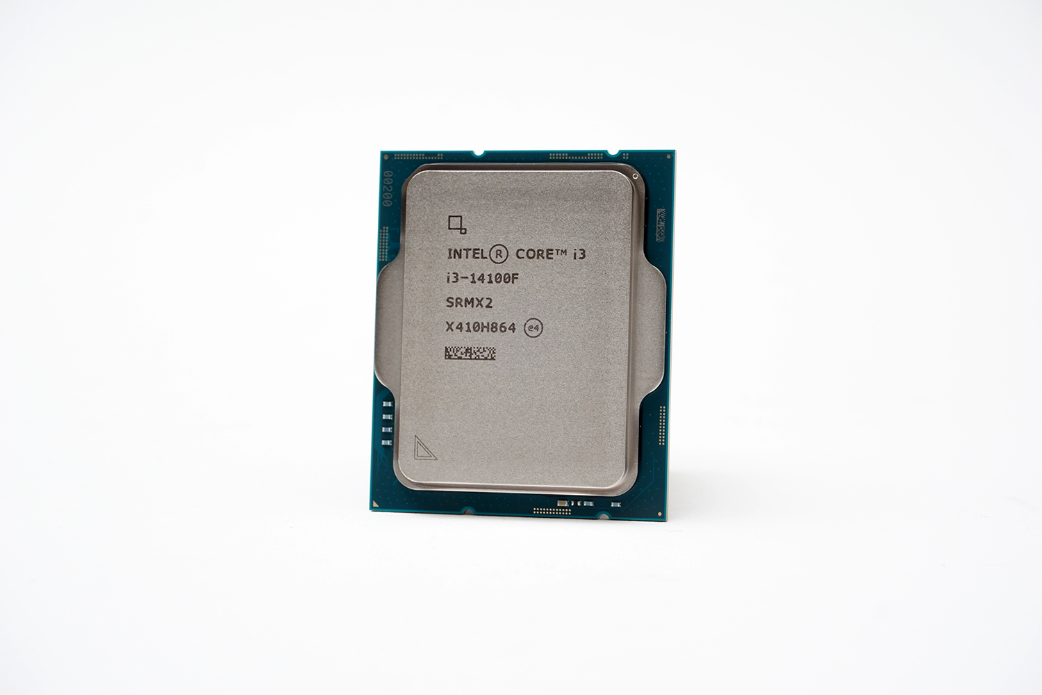 CPUは4コア8スレッドのIntel「Core i3-14100F」を選んだ。実売価格は1万3,000円前後