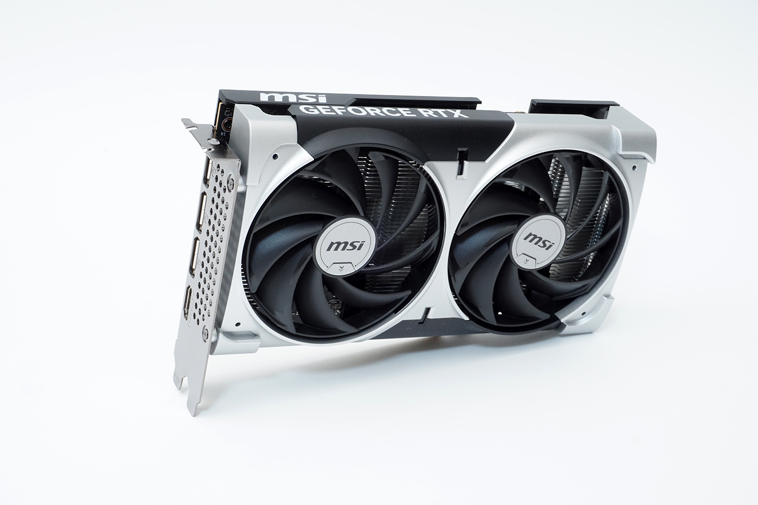 MSIのGeForce RTX 5060 8G VENTUS 2X OC。実売価格は5万円前後